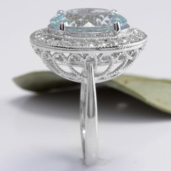 7.26 Ct Aquamarine & Diamond 14KW Gold Ring